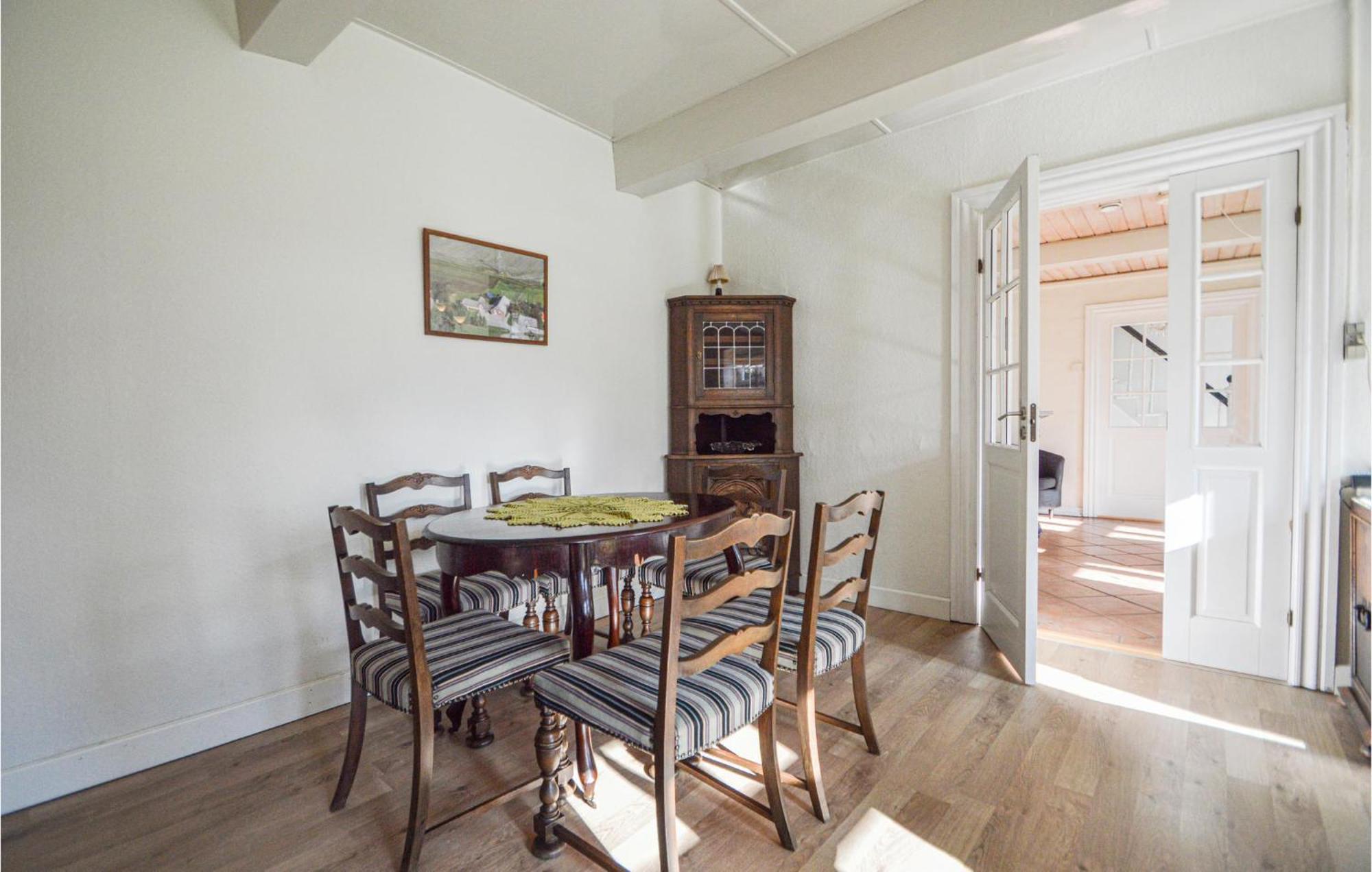 Awesome Home In Bredebro With Kitchen Ballum Экстерьер фото